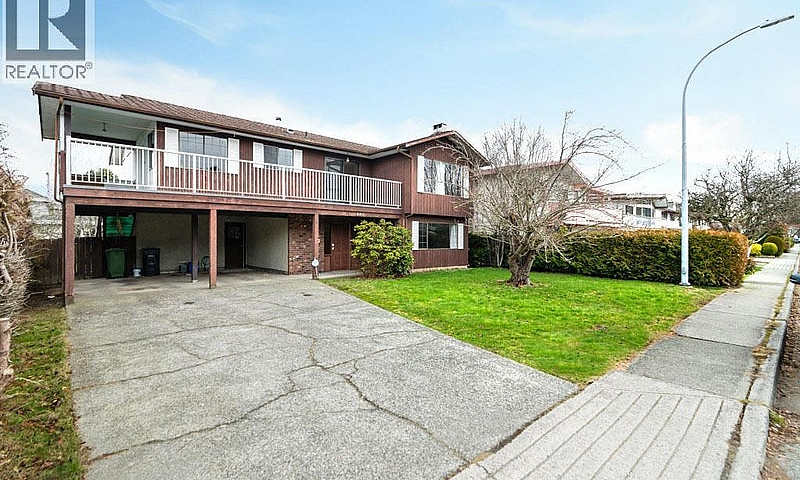 8411 Rideau Drive Ri...
