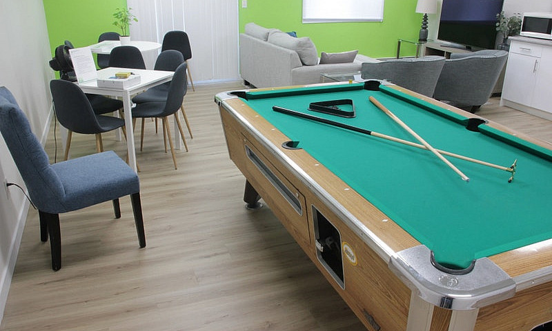 Modern Apartments Wi...