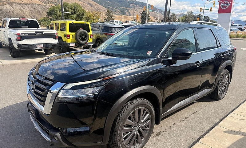 2023 Nissan Pathfind...