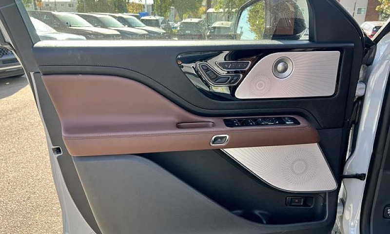 2027 Lincoln Aviator...