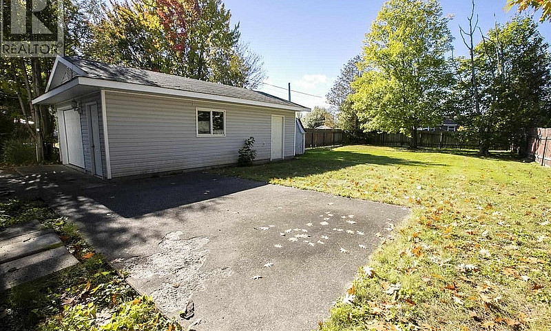 57 Mccrea St Sault S...
