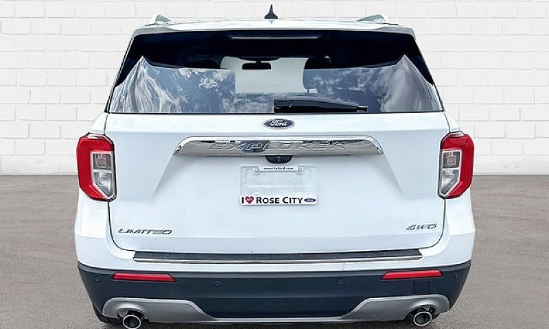 2023 Ford Explorer L...