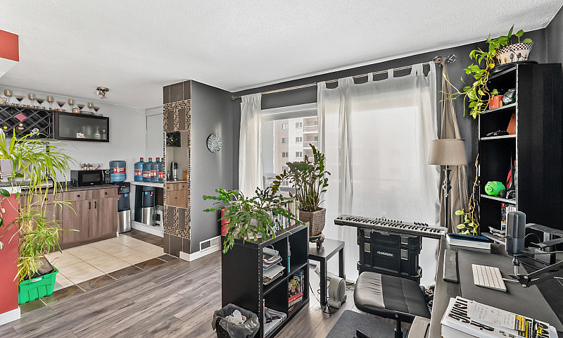 Condo For Sale 502-2...