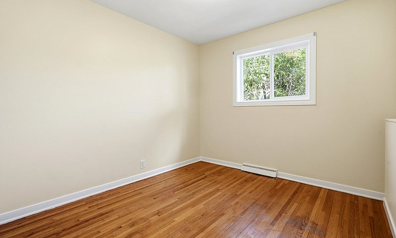 Spacious 4-Level Spl...