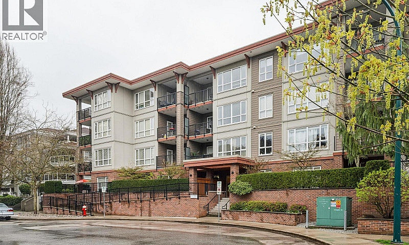 206 2473 Atkins Aven...