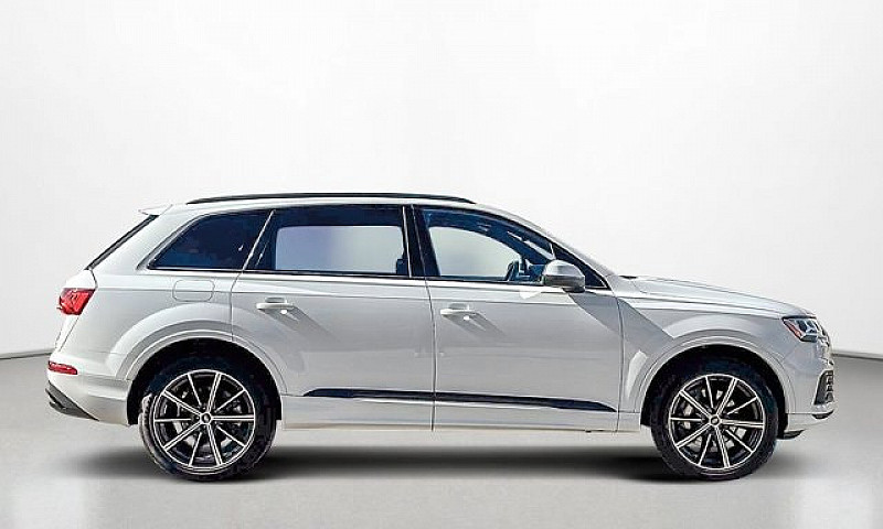 2023 Audi Q7 Komfort...