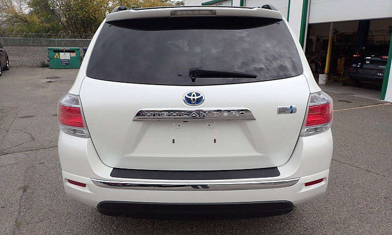 2013 Toyota Hilander...