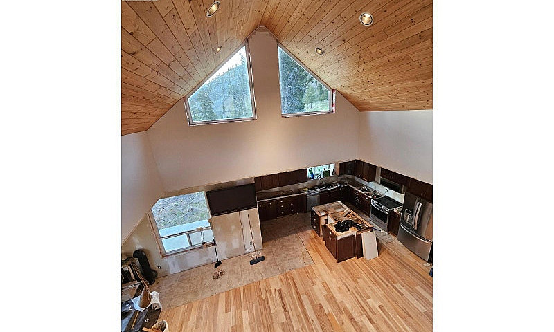 1600 Loon Lake Road ...