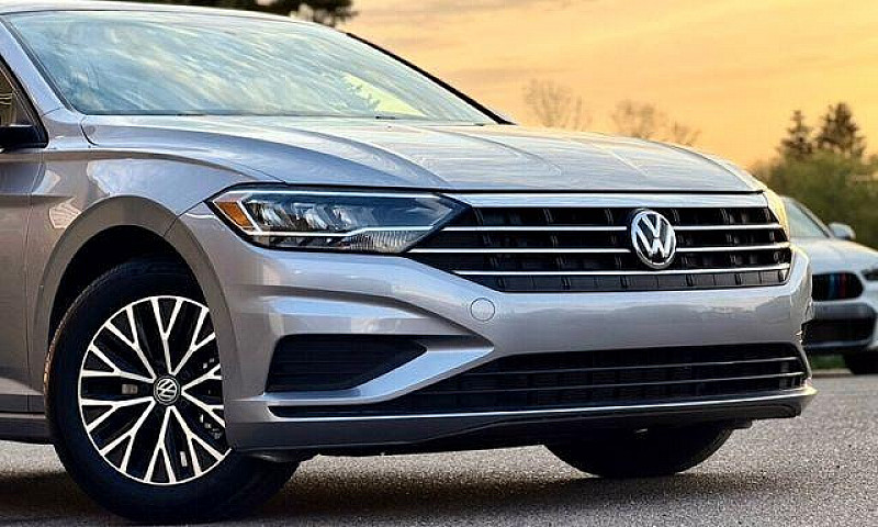 2020 Volkswagen Jett...