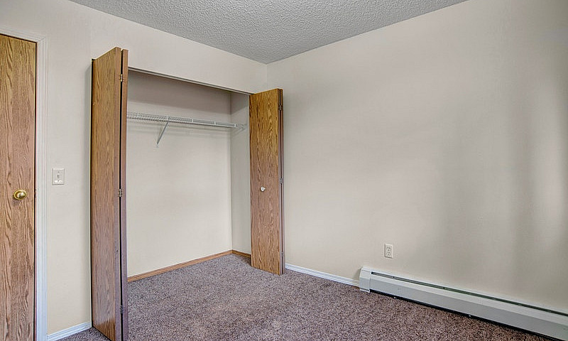 2 Bed X 1 Bath Apart...