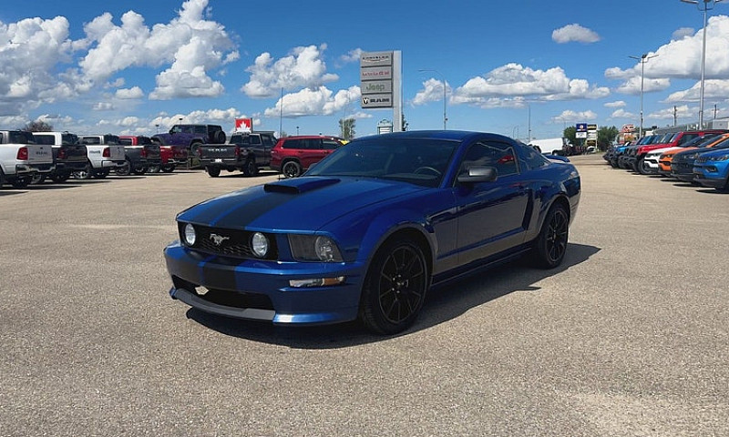 2009 Ford Mustang Gt...