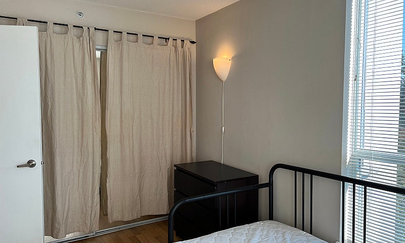 Fully Furnished 1 Be...