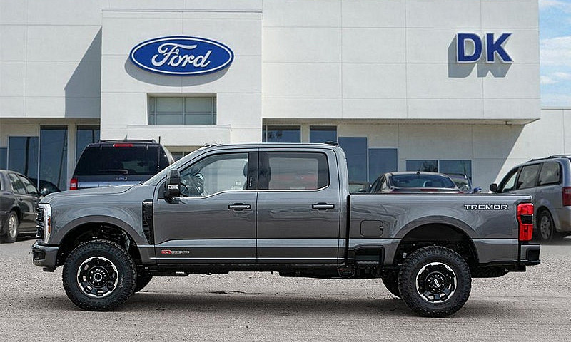 2027 Ford F-350 Supe...