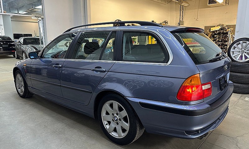 2002 Bmw 325 Wagon 1...