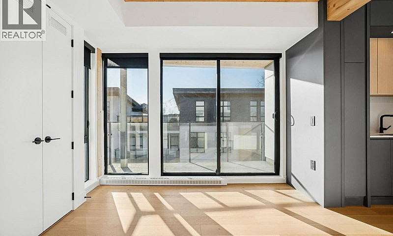 310 310 Salter Stree...