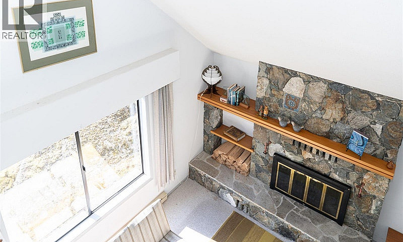 3574 Mcinnis Rise Sa...