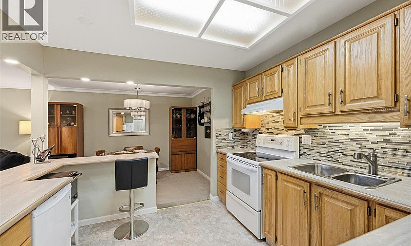 945 Lawrence Avenue ...