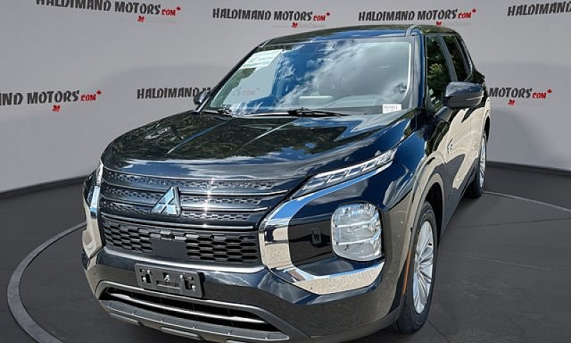 2023 Mitsubishi Outl...