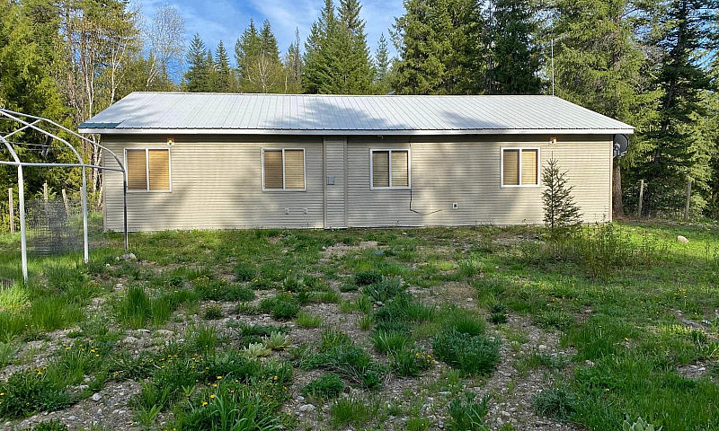 Riverfront Acreage H...