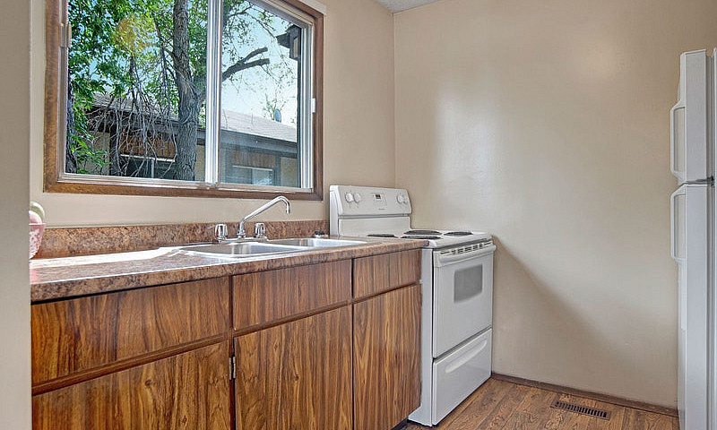 3 Bed X 1.5 Bath Apa...