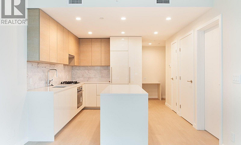 1712 2108 Gilmore Av...