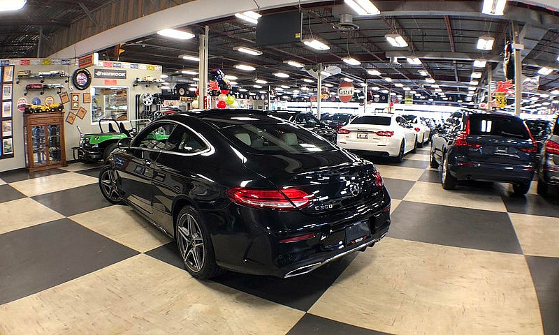 2019 Mercedes-Benz C...