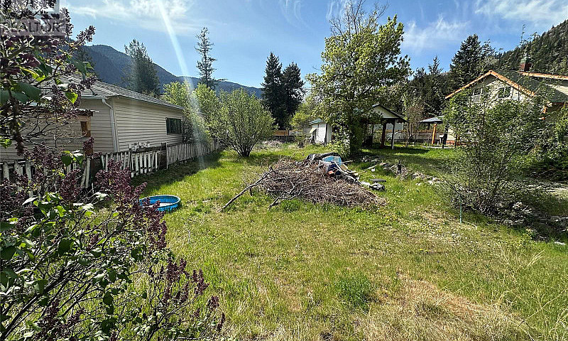 810 Daly Avenue Hedl...