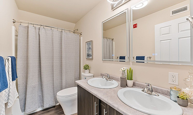 181 Balmoral - 3 Br ...
