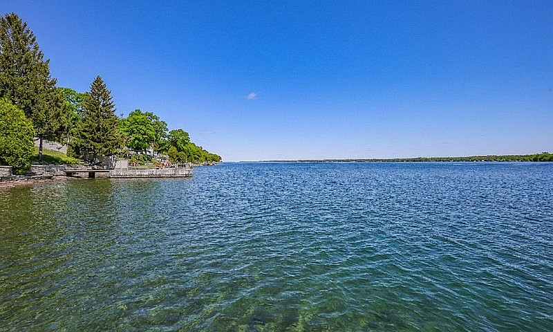 Riverfront Townhome ...