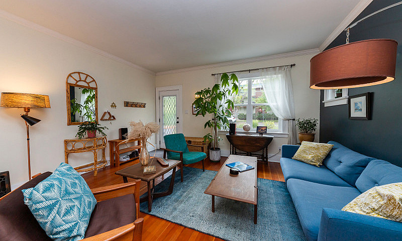 786 St Paul St 4 Bdr...