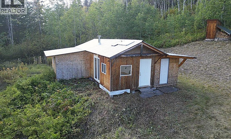 1420 Francois Lake R...