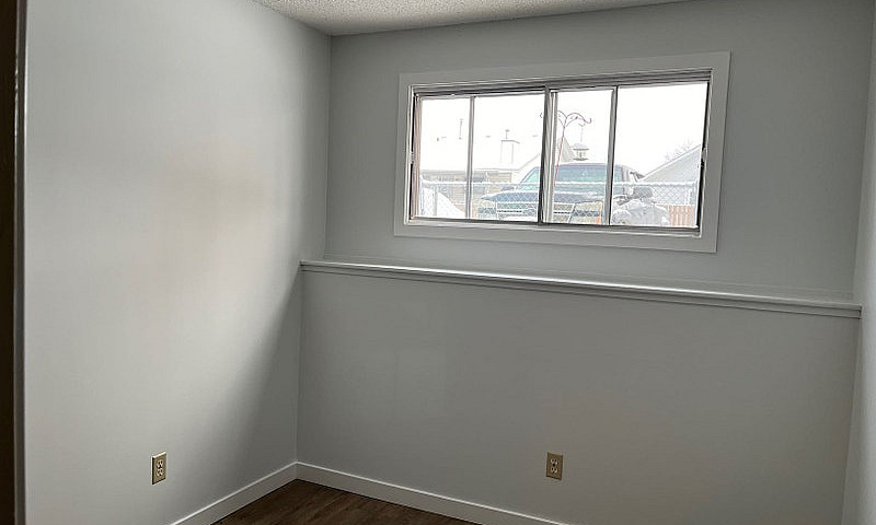 2 Bed 1 Bath Unit In...