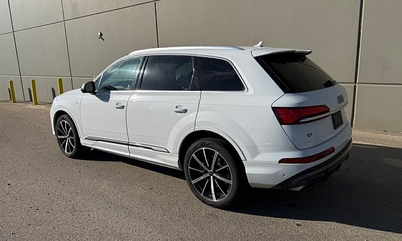 2026 Audi Q7 Progres...