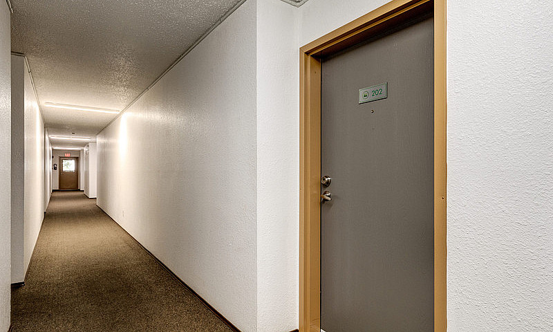 Apartments With In S...
