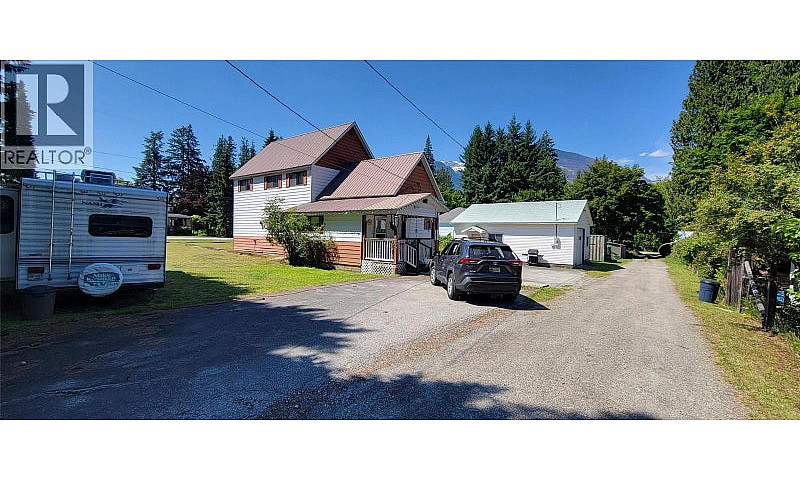 318 8Th Avenue New D...
