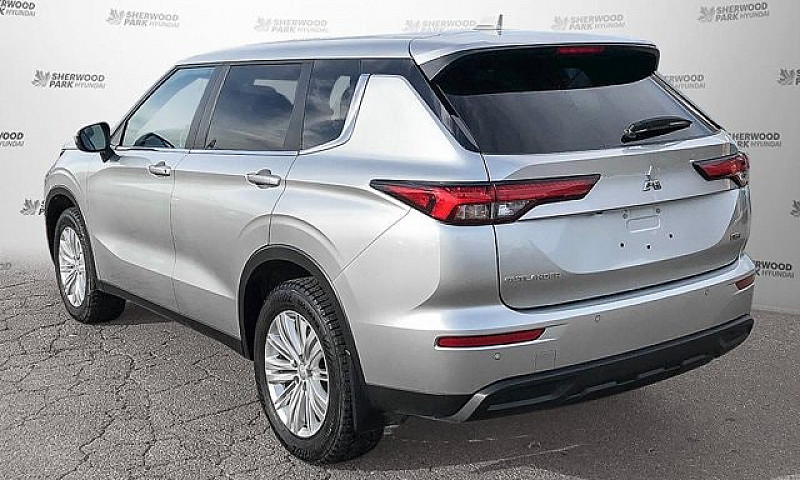 2024 Mitsubishi Outl...