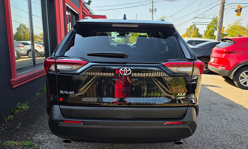 2020 Toyota Rav4 Xle...