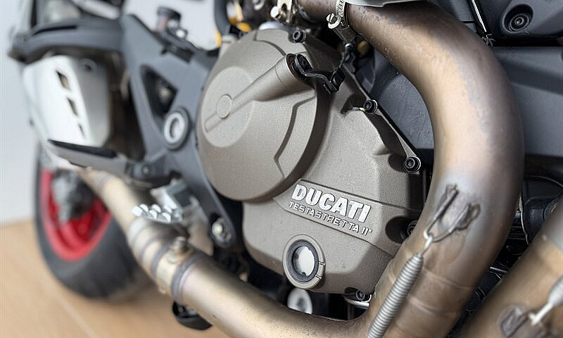 2016 Ducati Monster ...