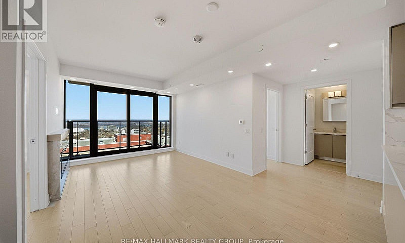 2603 - 180 George St...