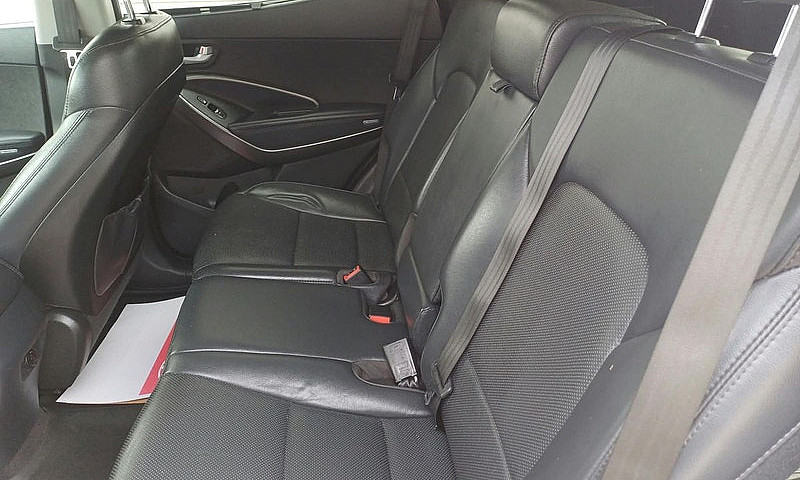 2017 Hyundai Santa F...