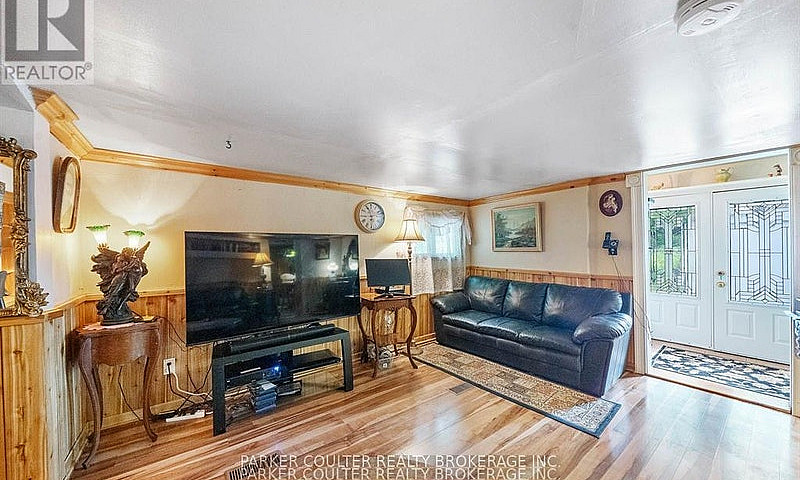1291 Muskoka Rd 118 ...