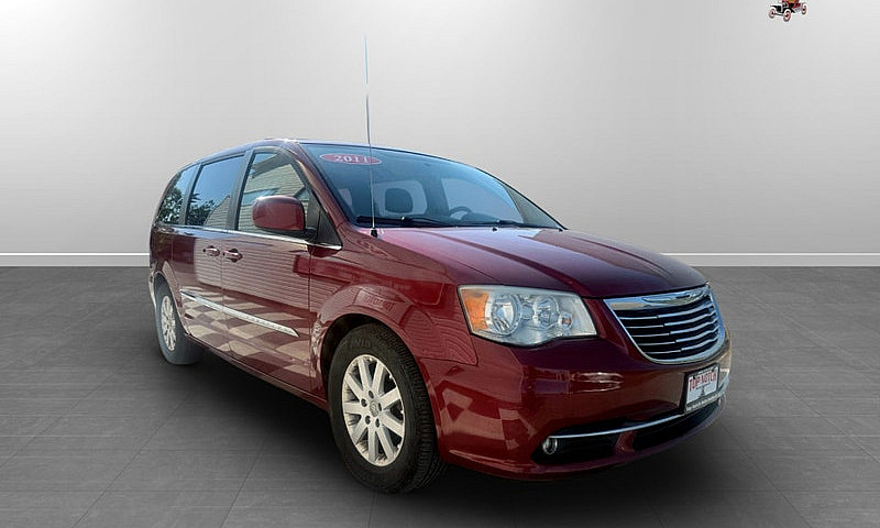 2011 Chrysler Town &...