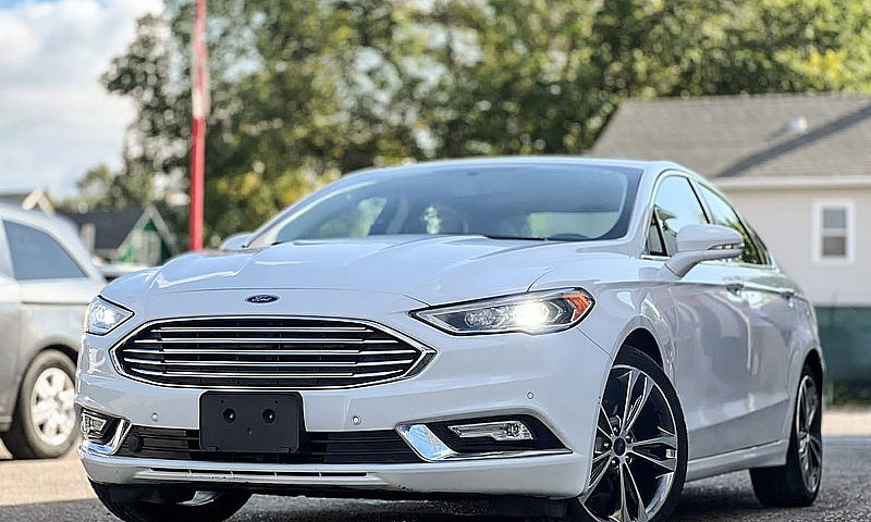 2017 Ford Fusion Tit...
