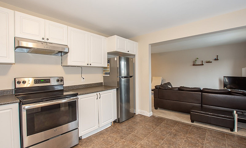 5721 Strathmore Cres...