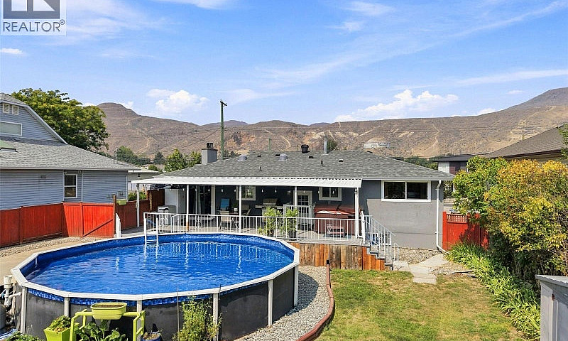 1827 Parkcrest Avenu...