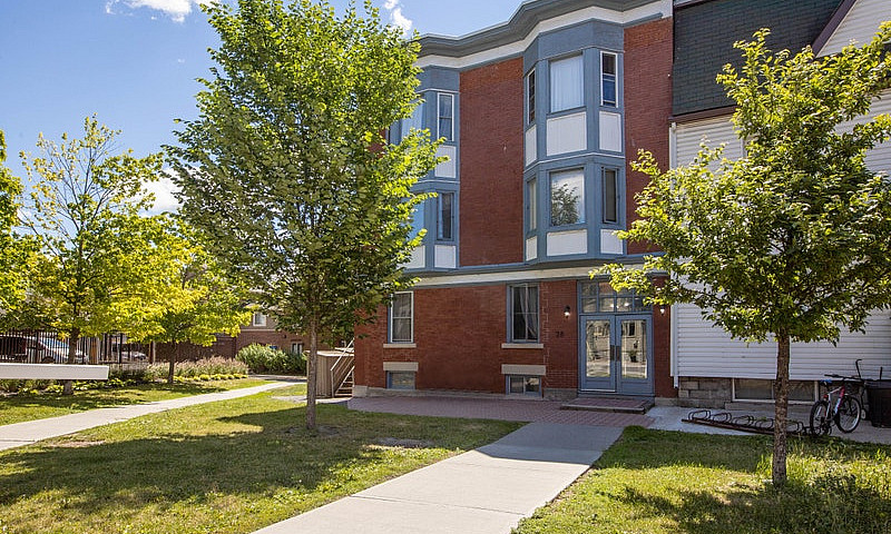 1 Bedroom Suites | G...