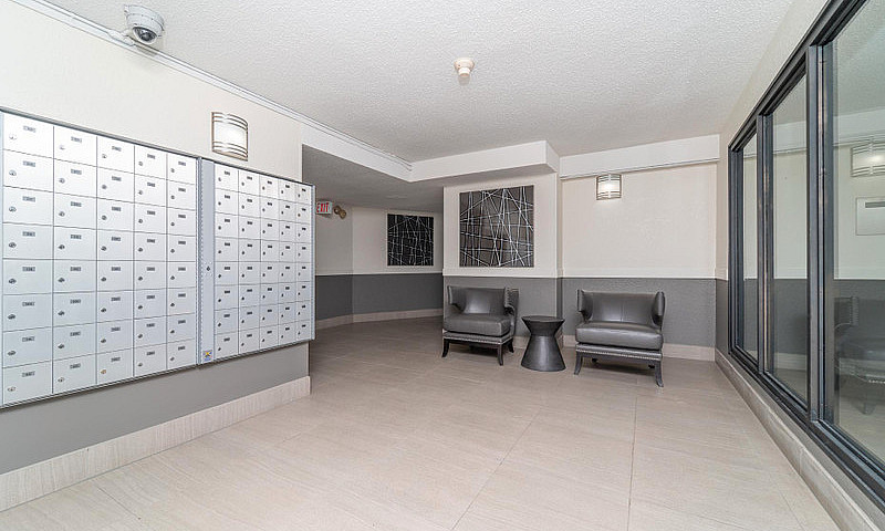2 Bedroom - 5925 63 ...