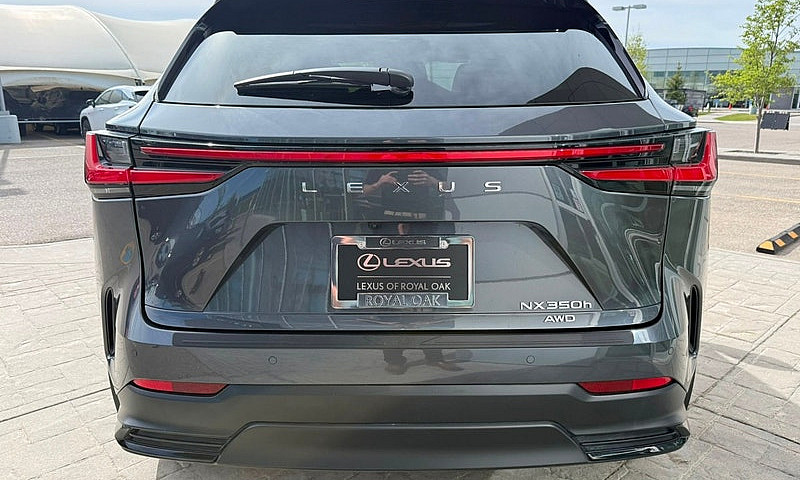 2026 Lexus Nx...
