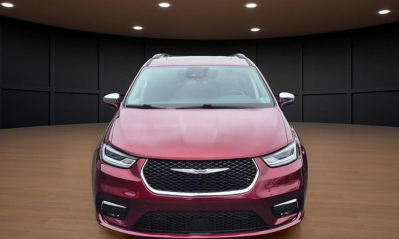2022 Chrysler Pacifi...