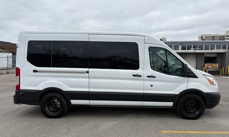 2019 Ford Transit T-...